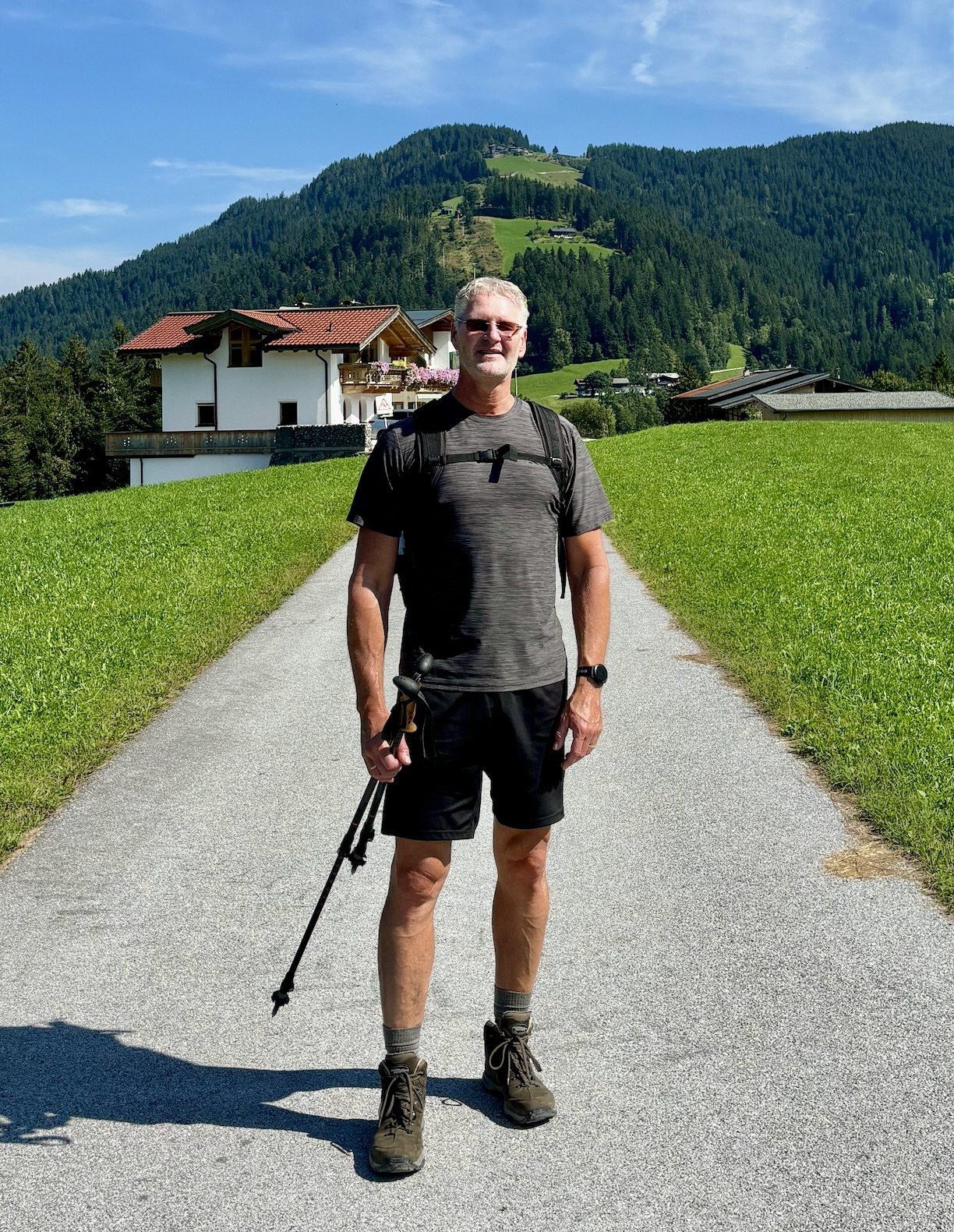 Ed Neugebauer in de Alpen, wandelen sporten en samen eten